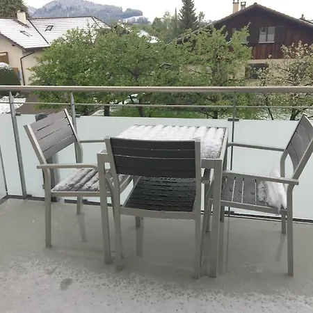 Modern Little Gem Close To Thun 아파트